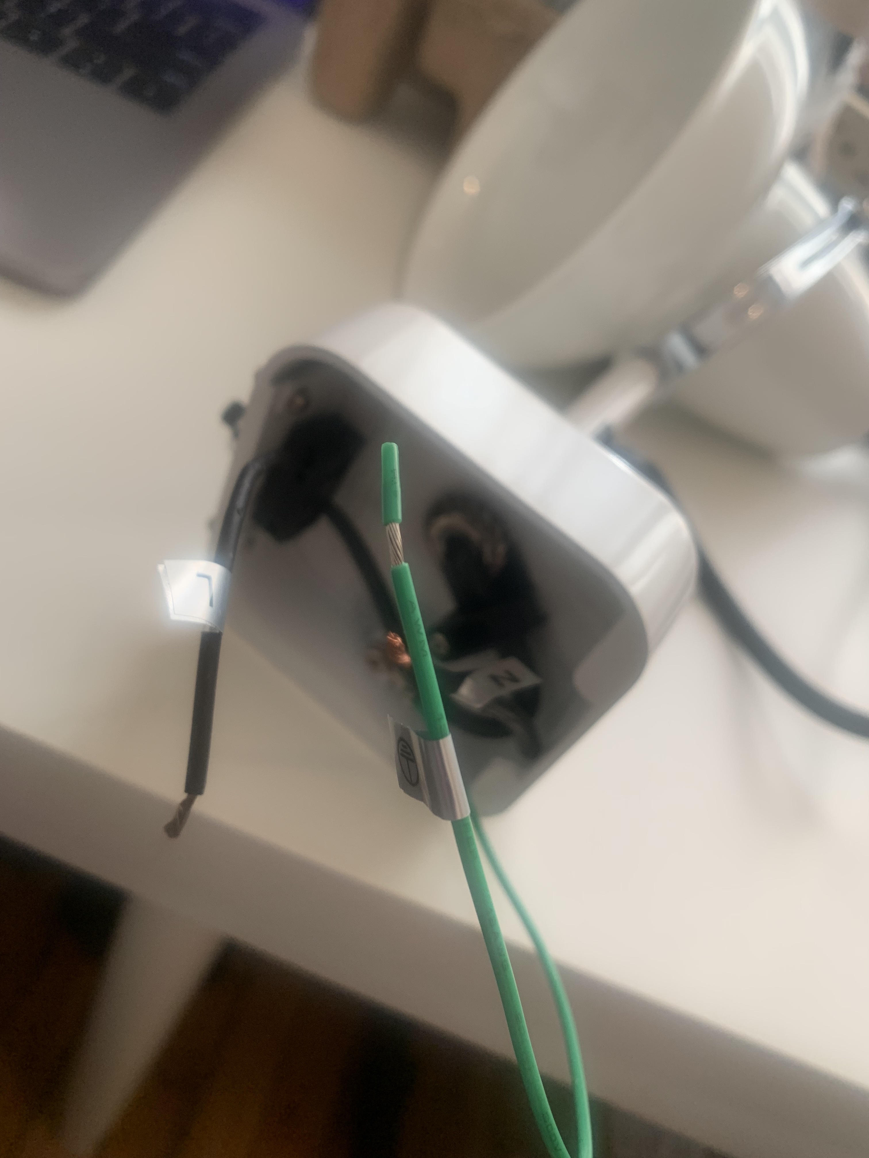 Does Grounding Wire Need to Be Insulated