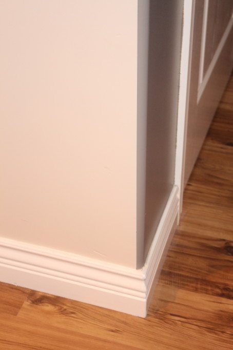 How to Paint Walls With Rounded Corners